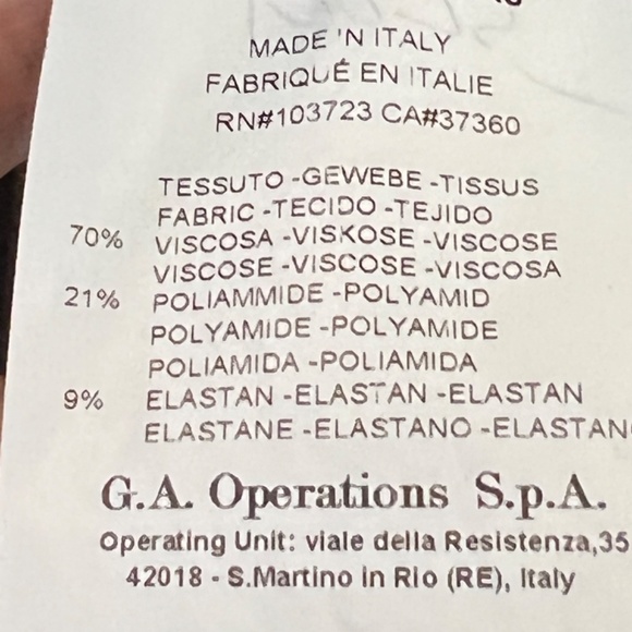 Armani ladies jacket - Picture 3 of 3